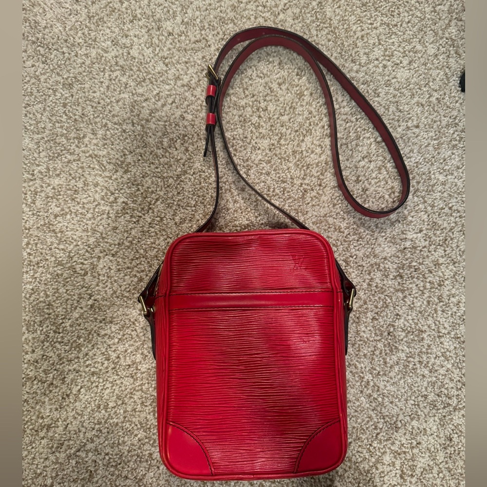 Louis Vuitton Epi Leather Danube Shoulder Bag